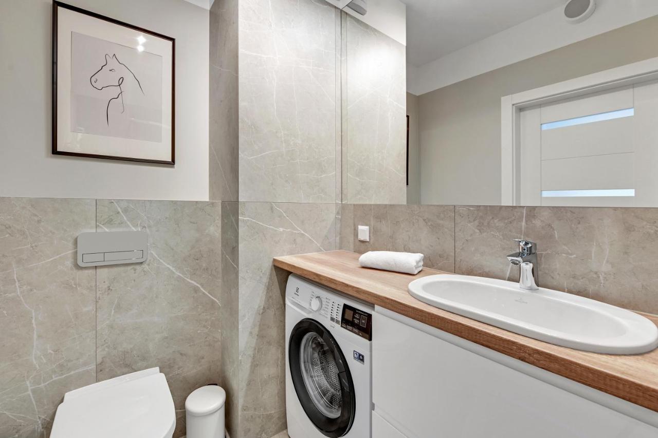 Flatbook - City Center Apartments Bastion Walowa กดัญสก์ ภายนอก รูปภาพ